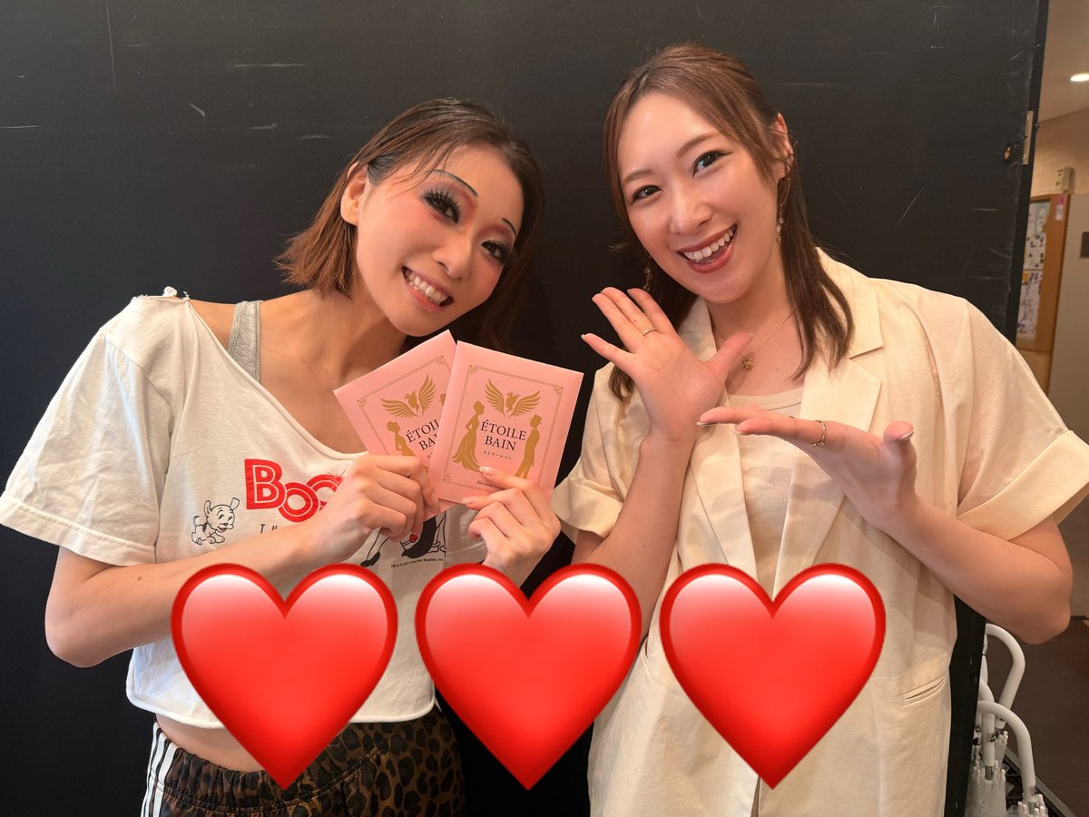sho_kazumi's tweet photo. こっちゃーん❤️博多座にてBOOPを観てきました♪かわいすぎた。。そしてちえさんとの共演胸熱でした✨2人とも元男役さんで星組トップスター様とは思えないcuteさでした🙌
楽しかったー！！
#礼真琴　さん　#柚希礼音　さん https://t.co/ZOyeQrTxBN