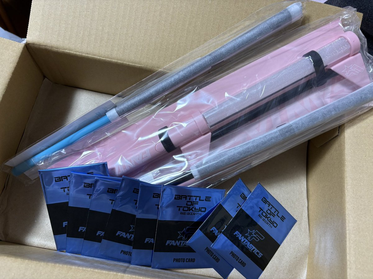 Ko98Mame's tweet photo. BOTはひまわり微妙かなと思って一応フラッグライト買ってみた☺️💞
ついでにフォトカも🤭
ファンタのランダム本当に毎回被らず推しも来るの優秀すぎ👏✨️

#FANTASTICS
#BOT https://t.co/svQT4W5ufU