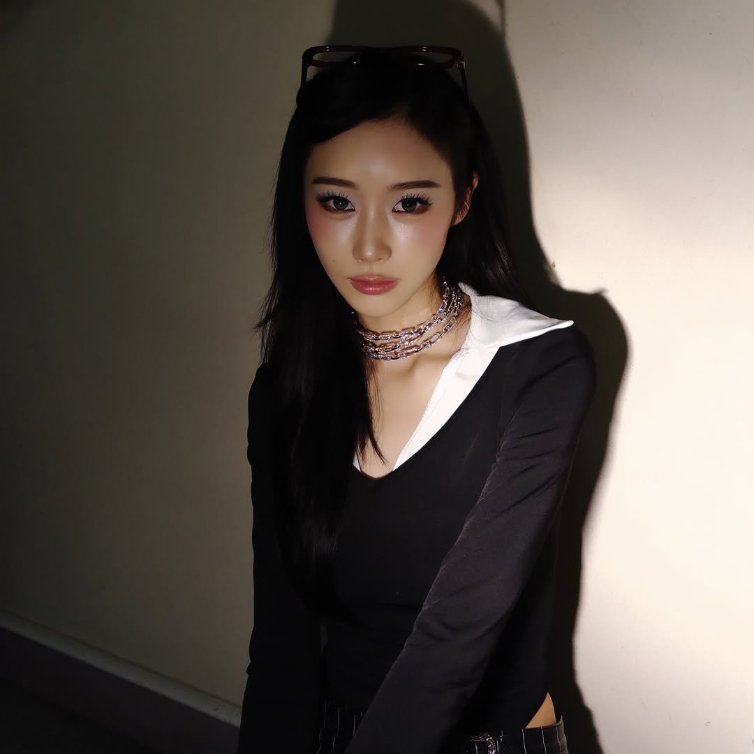 gqiselIe's tweet photo. Did i make you stop scrolling? https://t.co/TXYptT36ZN