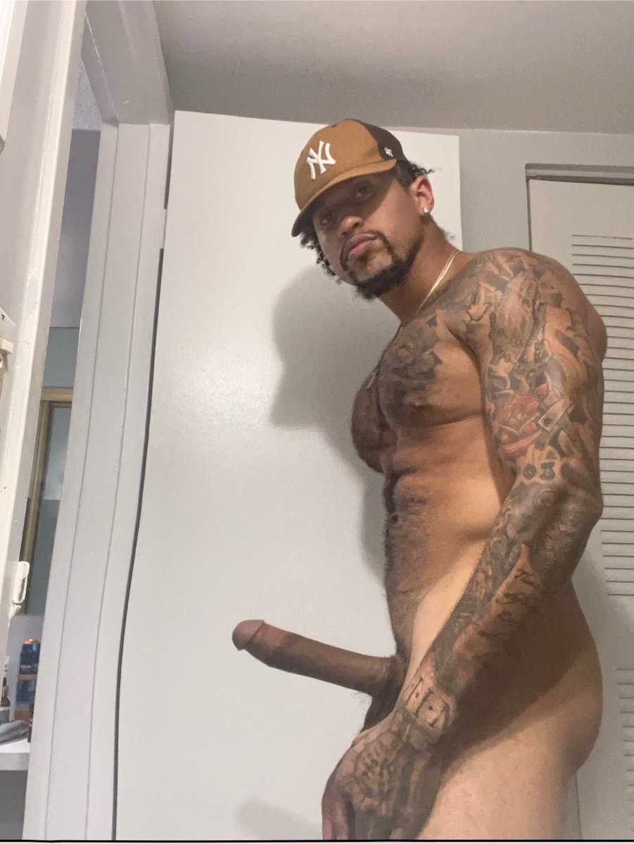 ricanprince305's tweet photo. Rt IF YOU THINK YOU CAN HANDLE 👀🍆 LINK IN BIO SEE ME IN ACTION 🎥 https://t.co/Rhl2CegCdR