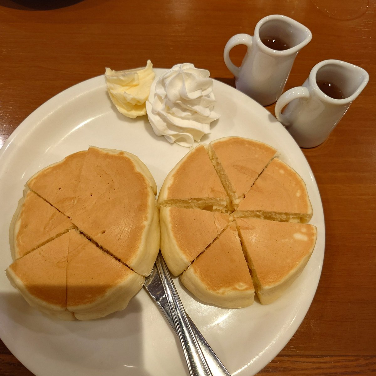 junkissa_mitos's tweet photo. 【今日の純喫茶☕02276：小野珈琲（森下、2026年8月4日）】

深川エリア、森下の人気純喫茶＆本格派珈琲専門店。
平日は名物のホットケーキを2枚味わえます。
（もちろん1枚も可能）
淹れ続けて45年の珈琲も絶品。

#JapaneseCafe
#小野珈琲 https://t.co/XyCpGl6MkP