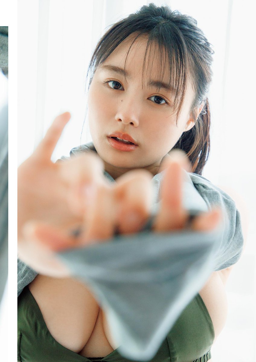grajapa_2024's tweet photo. 新刊を更新❣️
￣￣￣￣￣￣
『PARADE　Vol.5　2026夏号【電子限定42ページ増豪華版】』
豊島心桜 @CocoroToyoshima 
#豊島心桜
 
⏬今すぐチェック⏬
 https://t.co/U6apJ1bcyi https://t.co/TzKcmBJPj2