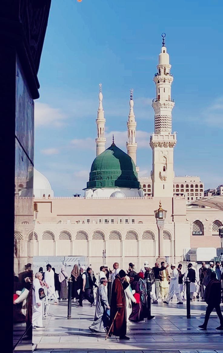 Mirhaew's tweet photo. وہ شہرِ محبت جہاں مصطفیٰ ﷺ ہیں💚
وہیں گھر بنانے کو دل چاہتا ہے❤️‍🩹🥺🤌🏻 https://t.co/EqPuoGsPuJ