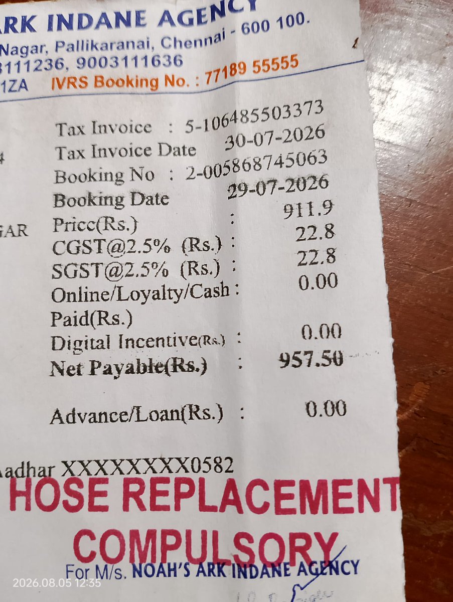 lionsahoo's tweet photo. @ChennaiIDO @indane_gas @PetroleumMin @IndianOilcl . The Bill is showing 957.50 INR, . The Delivery boy tells this bill is gas Rate and delivery is extra &amp; demanding 1100/- . Bill dont shows the rate is inclusive/ exclusive delivery cost . Even the cost of Cap is 50/- is charged https://t.co/mrCLJsswUi