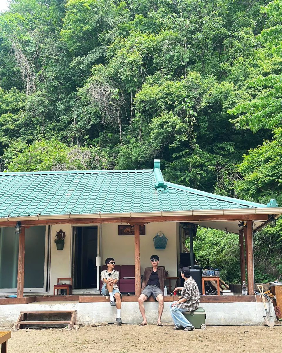 hero__322's tweet photo. 여름이었다...🌿 https://t.co/oN7ivWG8yy