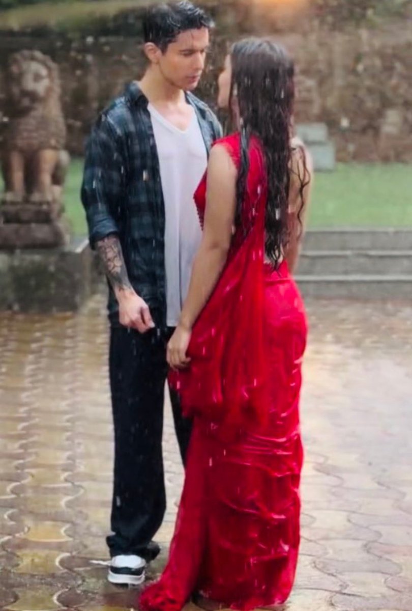 Seemapratikfam's tweet photo. Him in romantic scenes is my most favourite genreππ
@praticksejpal
#PratikSehajpal #PratikFam https://t.co/GG2c0AxBMq