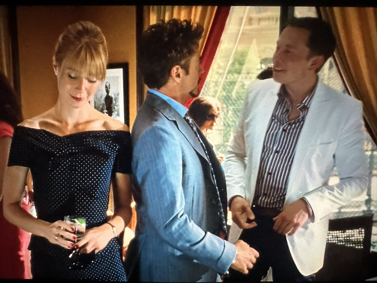 jaydenpritchett's tweet photo. On Iron Man 2 and there goes *lon 👌🏽 https://t.co/ZhrB7RzHid