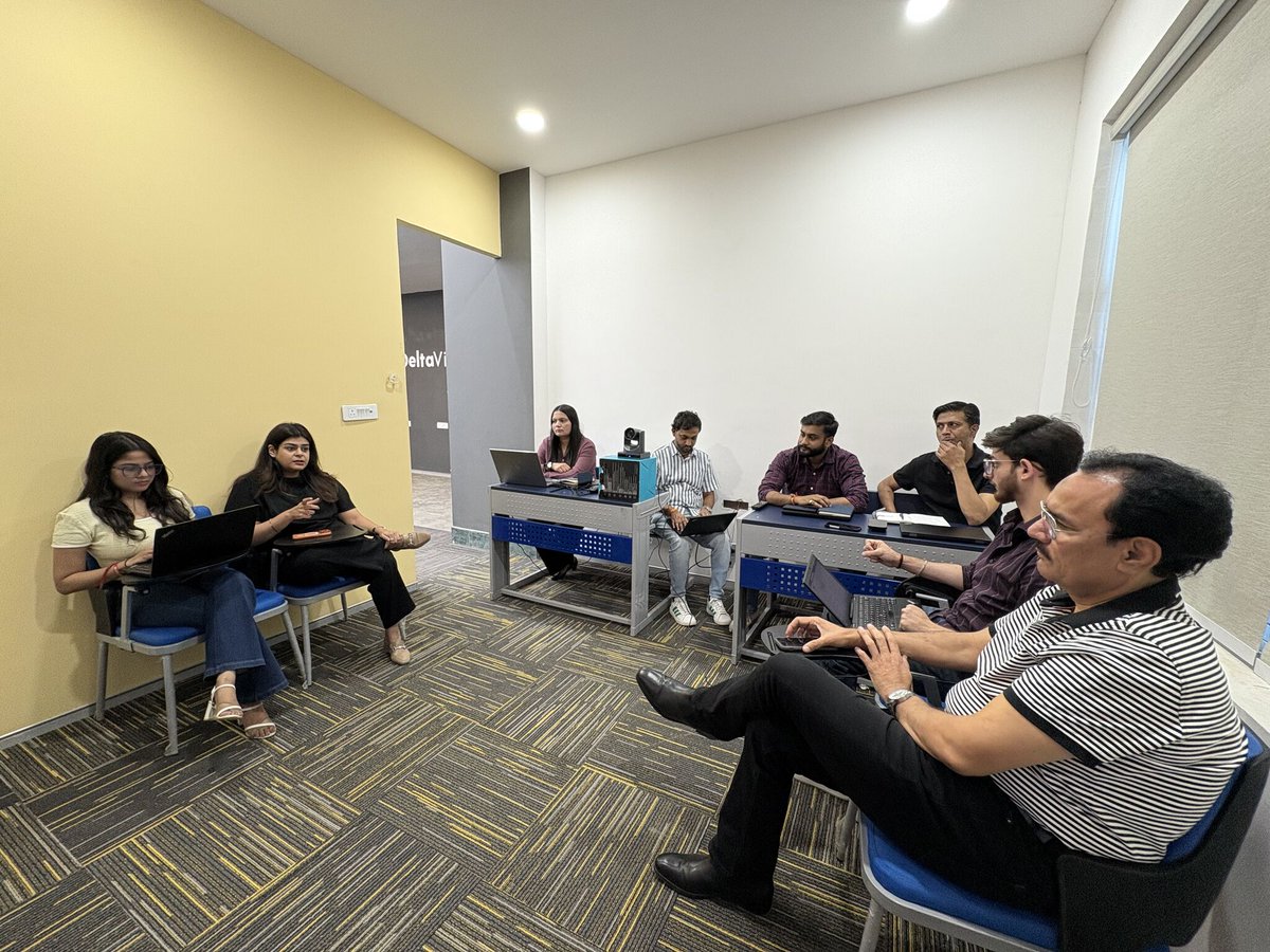 DeltaViewTech's tweet photo. We recently wrapped up an engaging knowledge-sharing session on 𝐃𝐞𝐥𝐭𝐚𝐕𝐢𝐞𝐰 𝐂𝐚𝐧𝐯𝐚𝐬 𝐀𝐈, 𝐃𝐞𝐥𝐭𝐚𝐕𝐢𝐞𝐰 𝐂𝐞𝐧𝐭𝐫𝐚𝐥, 𝐃𝐞𝐥𝐭𝐚𝐕𝐢𝐞𝐰 𝐂𝐨𝐧𝐧𝐞𝐜𝐭, and 𝐃𝐞𝐥𝐭𝐚𝐕𝐢𝐞𝐰 𝐋𝐞𝐚𝐫𝐧, with our internal team. Kudos to everyone who participated. https://t.co/5hRlQBk7wU