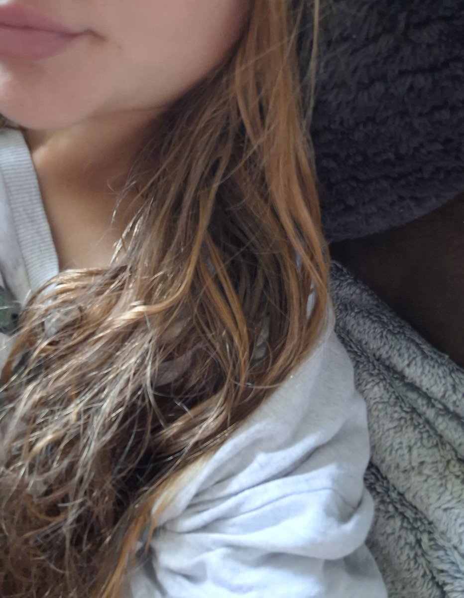 Lissy8r's tweet photo. Morgen ihr Loser.
Hoffe ihr seid schon alle schön brav zur Arbeit gegangen.

Wer heut gut abliefert, darf später vielleicht ein bisschen Aufmerksamkeit betteln.

#findom #geldherrin #finsub https://t.co/6eHmZpi1vA