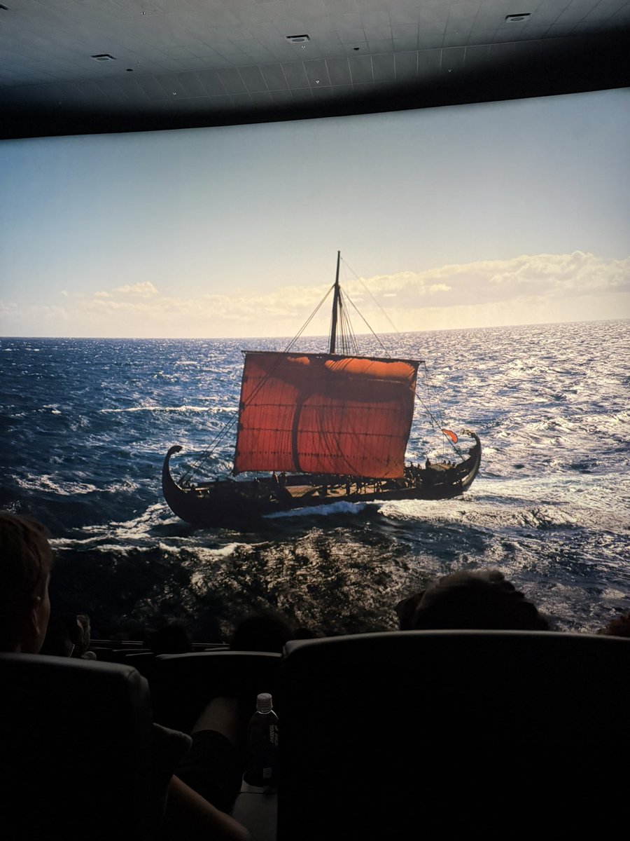 ogunoksuz2's tweet photo. Allah nasip ettide 70mm imax odyssey izledik https://t.co/tuM2IjTSVz
