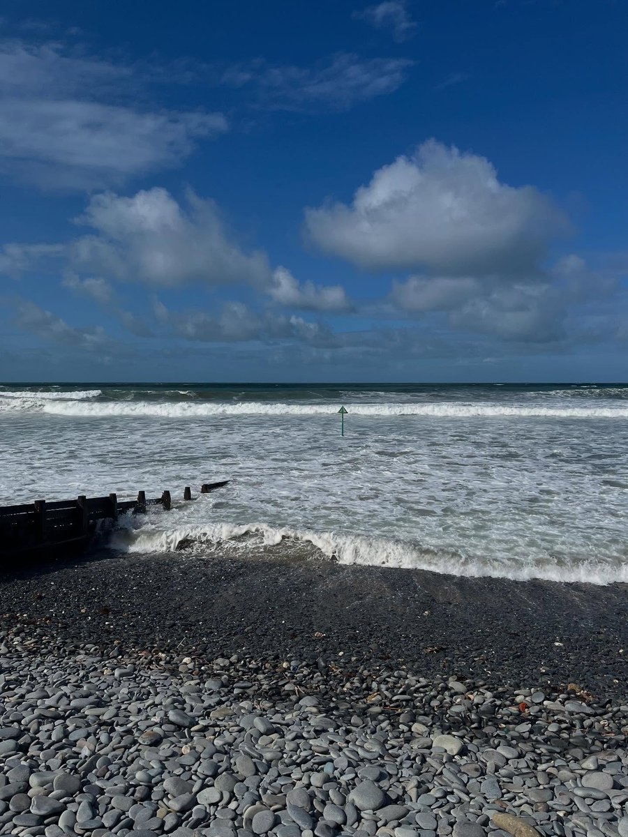 twynisaf's tweet photo. 🌊🔅Thinking of booking your summer holiday? 🍦🏄

There's only one week of the summer holidays left available to book your stay at Twyn Isaf (28th Aug - 4th Sept).… https://t.co/kQEN5OdAom