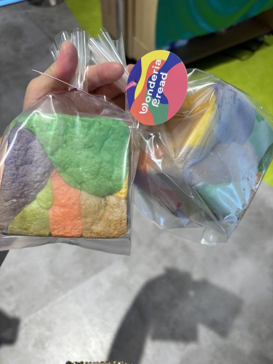 LAPHROA82982171's tweet photo. ワンダリア横浜へ
大人2900円はうーんな内容でした（笑）
ミッションでずっとカメラ起動するから50%もっていかれた🤣笑
もう少し遊べるかと思ったけど全然じゃった(*⁰▿⁰*)綺麗だけどね〜

帰り際に1Fに飲屋街発見して昼ワイン♡
飲み歩きも良さそうだった！ https://t.co/3NhWLpGCds