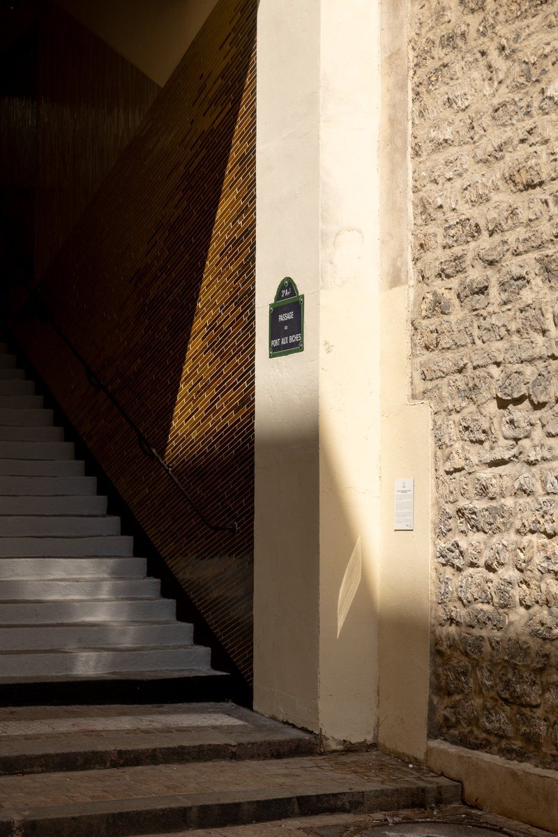 MParisCentre's tweet photo. Passage du Pont aux Biches - Terrae Solis, œuvre de Clémence Althabegoïty et Lucie Ponard. 

📷 Joséphine Brueder / Ville de Paris https://t.co/mM2xjgIVRk