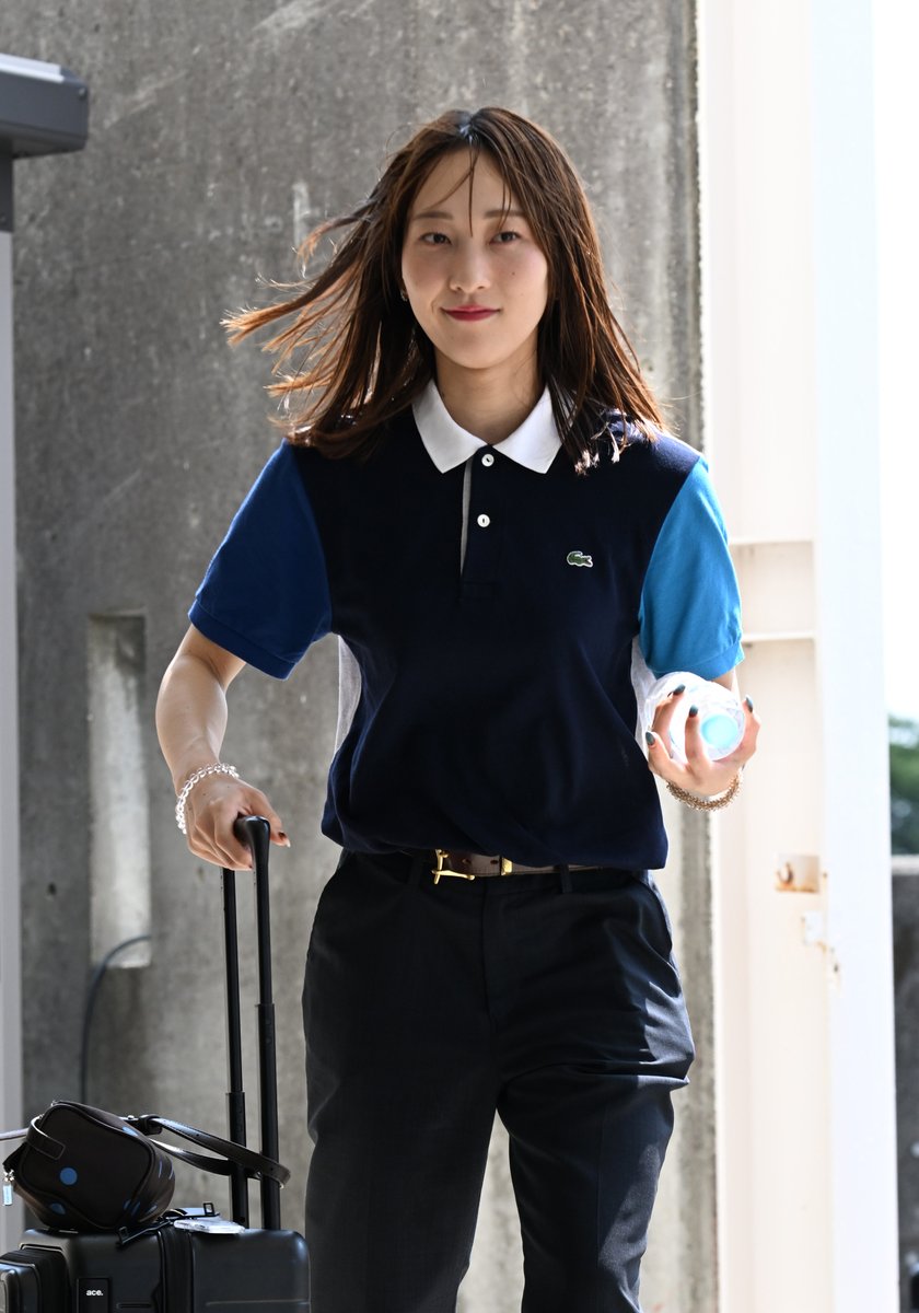 nikkan_boat's tweet photo. 【#徳山ボート ・ＰＧＩレディースチャンピオン】

上品な装いの高憧四季選手（大阪）🎀
自信が伺える表情で会場入りです✨
初日ドリーム戦❤️３号艇で発進 https://t.co/1a7FTfnRg6