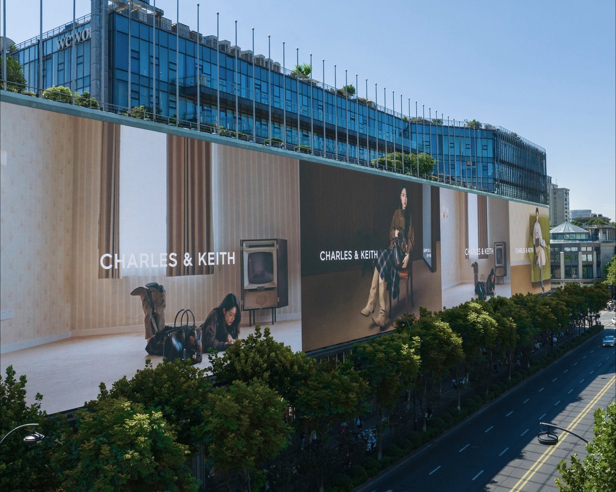Charles_Keith's tweet photo. Zhao Jinmai for CHARLES &amp; KEITH Fall Winter 2026.
Spotted across China.

#CharlesKeithFW26
#ImwithCharlesKeith
#ZhaoJinmai https://t.co/1Pr0rOSeA3