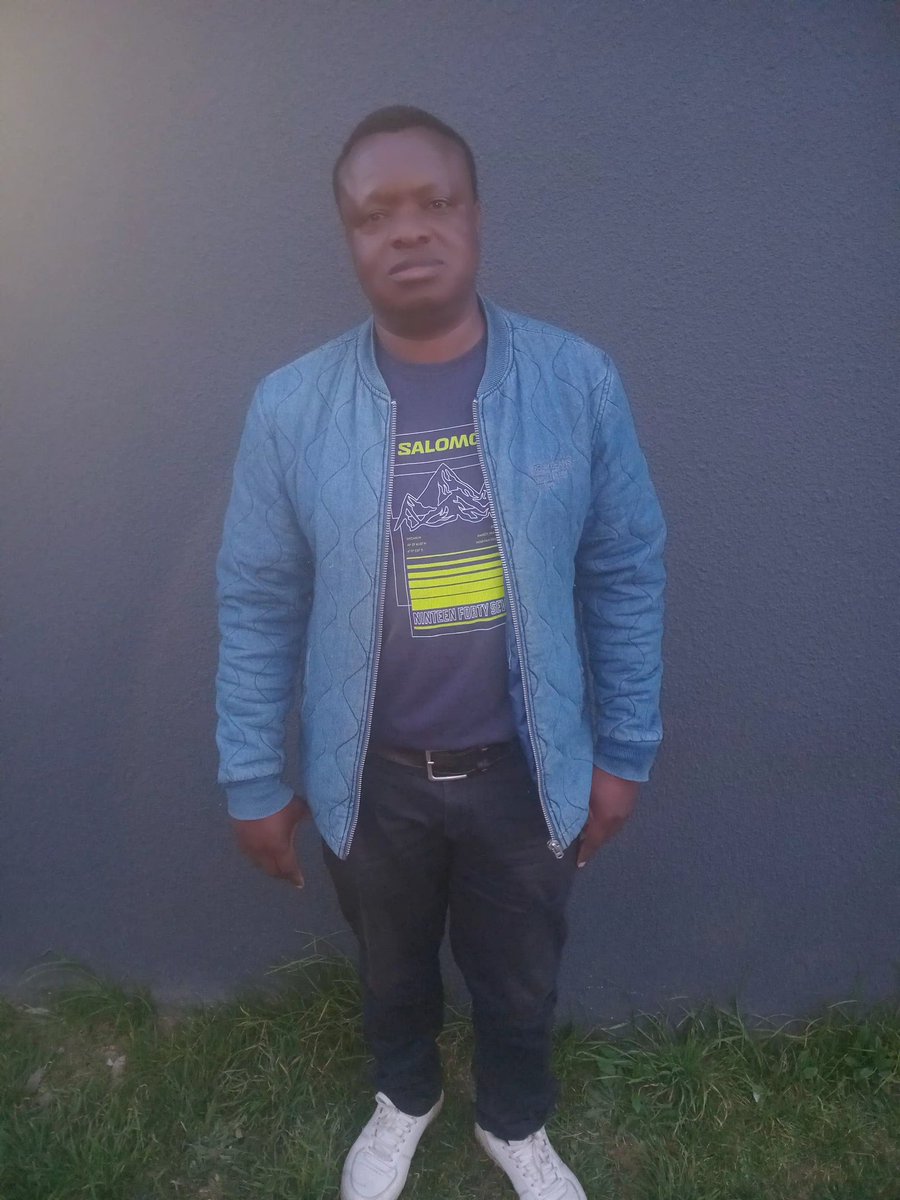 djKobyo's tweet photo. Banna Le Basadi Baapa Kamo,Batho Bago Ratwa Kenna Lea E Bona Cheese Boy Ya Bomma Bare. #CheeseBoy #Sugardaddy #EverSmile #tshabarepudheentertainment #djkobyocomedy https://t.co/dOkQ9twSJB