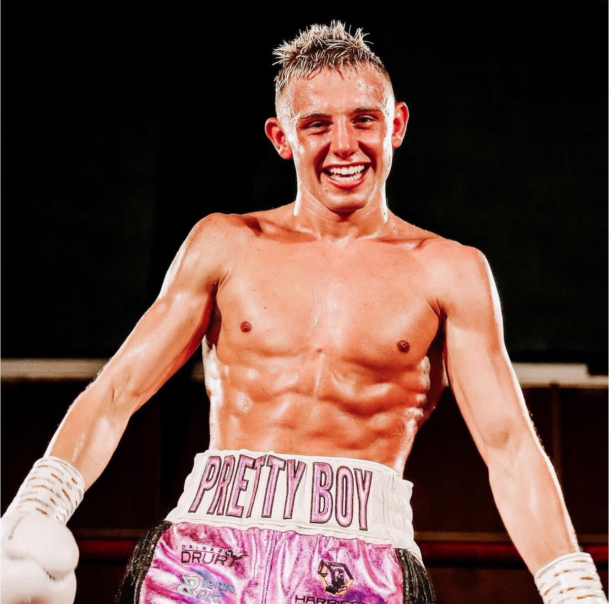 DarrenEldo's tweet photo. A happy fighter is a dangerous fighter 

For everyone keep asking if Pretty Boy Harvey Eldo is still boxing, the answer YES. Yes we’ve been a bit quiet but the hard work dedication is getting done, and trust me not much longer now before pretty Boy is back 💯👊 https://t.co/GbBFh72vng