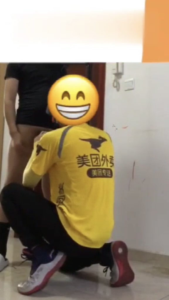 Yu_206720's tweet photo. 美团小哥🐧3302883072 https://t.co/tt1oJoDOBQ
