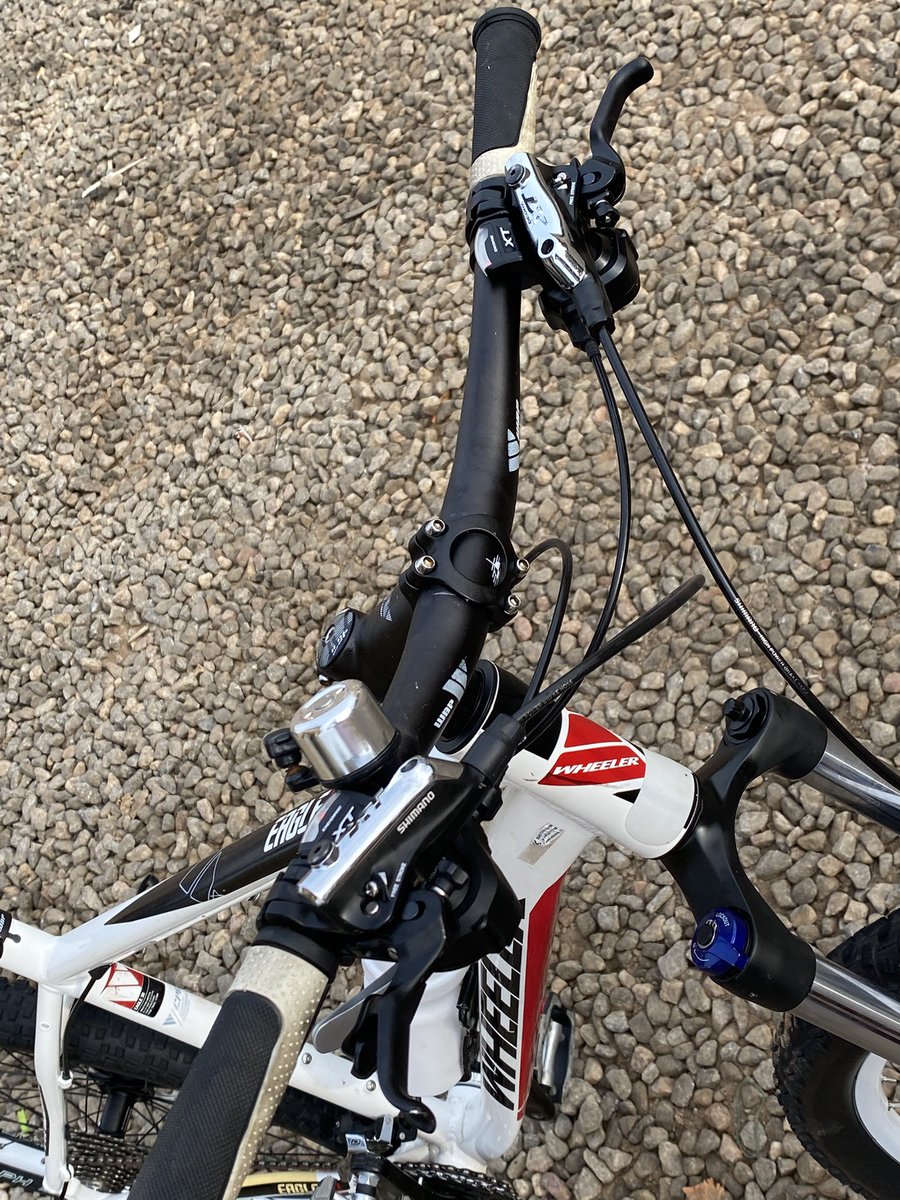 mjsbikeworld's tweet photo. WHEELER EAGLE 30 27.5”
✅Front suspension 
✅Hydraulic disc brakes
✅9 gears
✅Large frame 
✅Ghc 5.5k
📱0243989470 https://t.co/Gg4PeY1Hjt