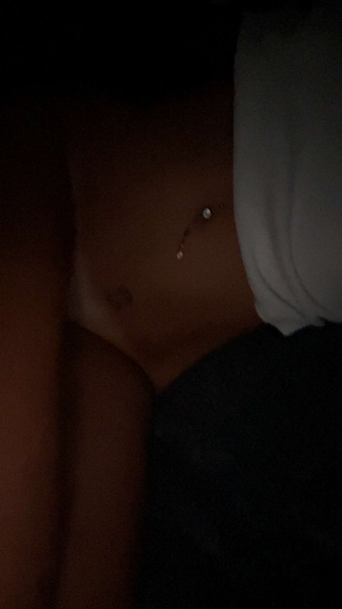 Melifrw's tweet photo. Dm me to post your irls (submission) https://t.co/rgWBrhBDLQ