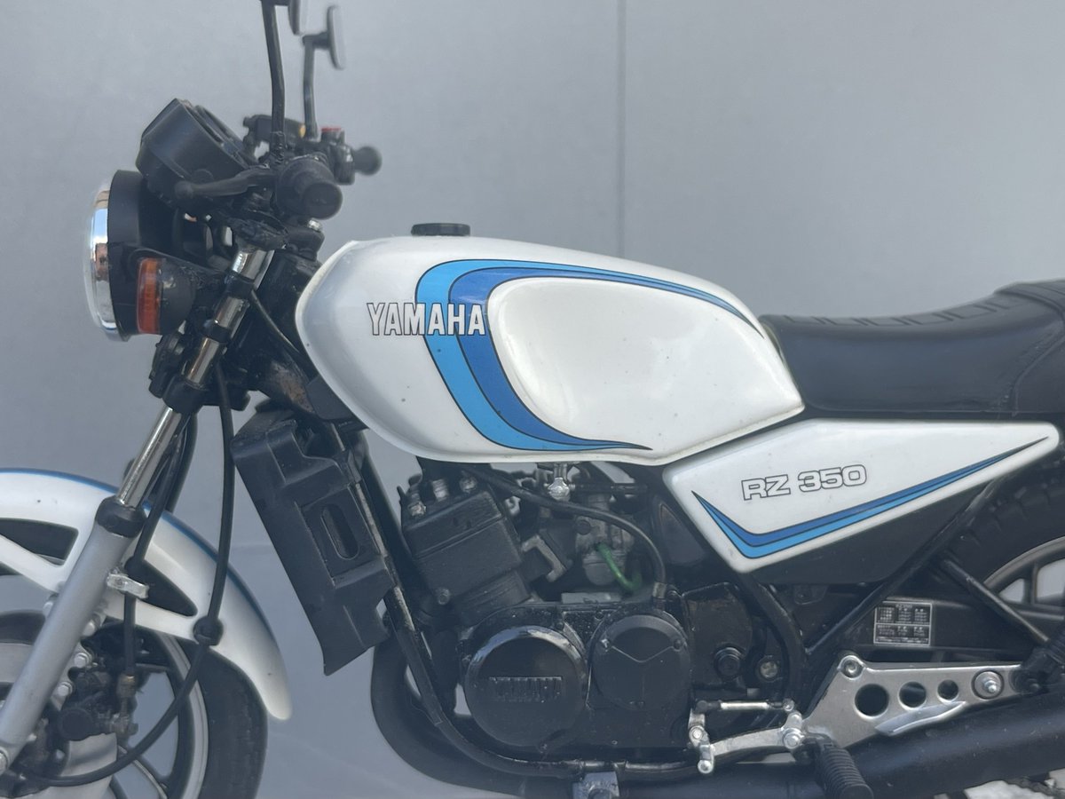 wasaburoo's tweet photo. ハセガワRZ350

前回と似たような画像投稿スミマセン

実は今回つけ忘れたパーツを取り付けて
撮りなおしです。ようやく完成しました

機会があれば公園に持っていき撮影します https://t.co/2Z3B7XuC1V