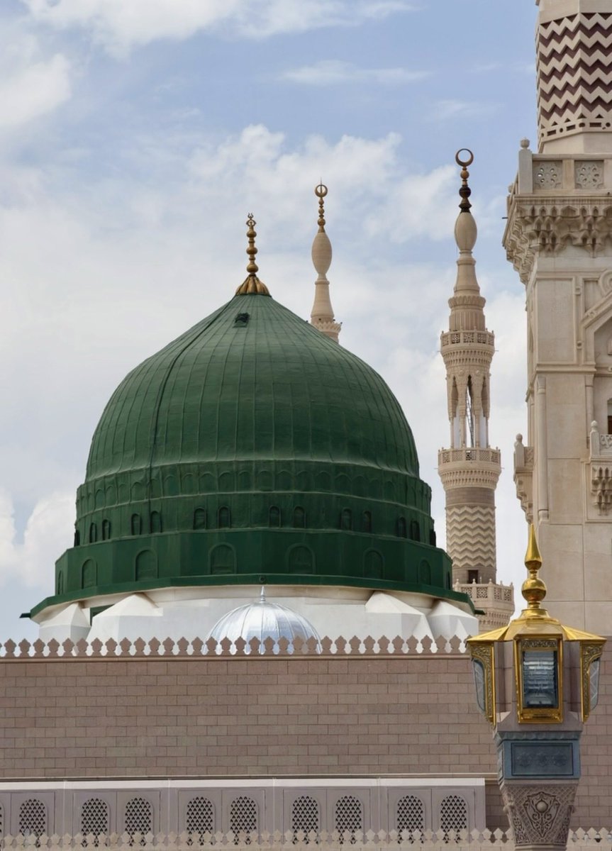 EmadAlDesouki's tweet photo. قرةُ عيونِ المحبين، وبهجةُ قلوبِ العارفين ﷺ. https://t.co/N4NELPwTZV