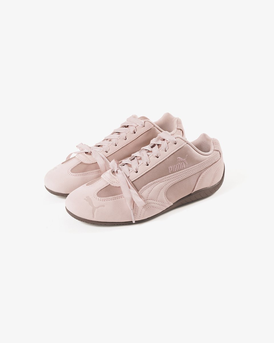 KicksLab_jp's tweet photo. 【 New Arrivals l 新入荷 】PUMA l “SPEEDCAT ETOILE WNS” Misty Pink/Chocolate Fondue l Available in Store and Online Store. #KICKSLAB #キックスラボ
商品ページはこちら▼
https://t.co/cnakH22YIa https://t.co/ooLGPm5fxk