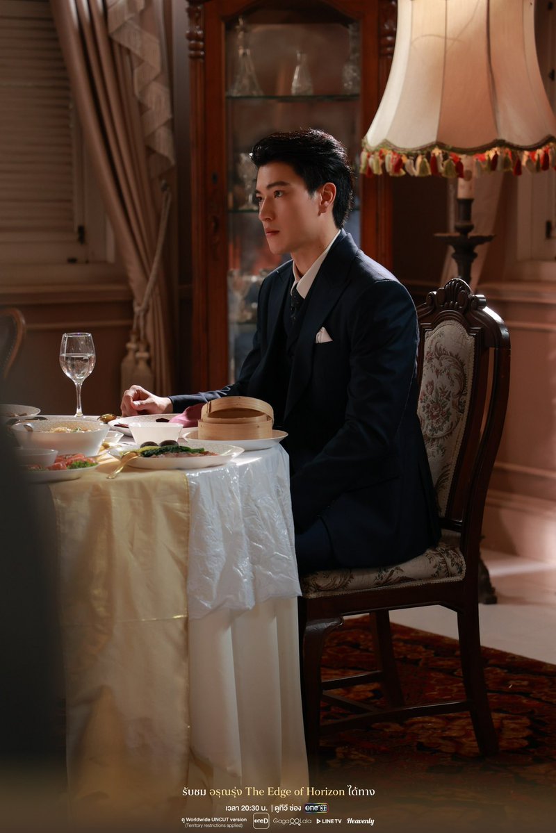 ArunRungTH's tweet photo. ภาพเบื้องหลัง อรุณรุ่ง The Edge of Horizon EP 7

ทุกวันเสาร์ เวลา 20:30 น.

รับชมทาง
📺 20:30 (GMT+7) | ดูทีวี ช่องวัน 31 (Thailand only)
🌎 21:30 (GMT+7) | ดู Worldwide UNCUT version : oneD, GagaOOLala, Heavenly, Line TV 
(*Territory restrictions applied)

#อรุณรุ่ง #TheEdgeOfHorizon
#อินองศา #InnOngsa #ช่องวัน31