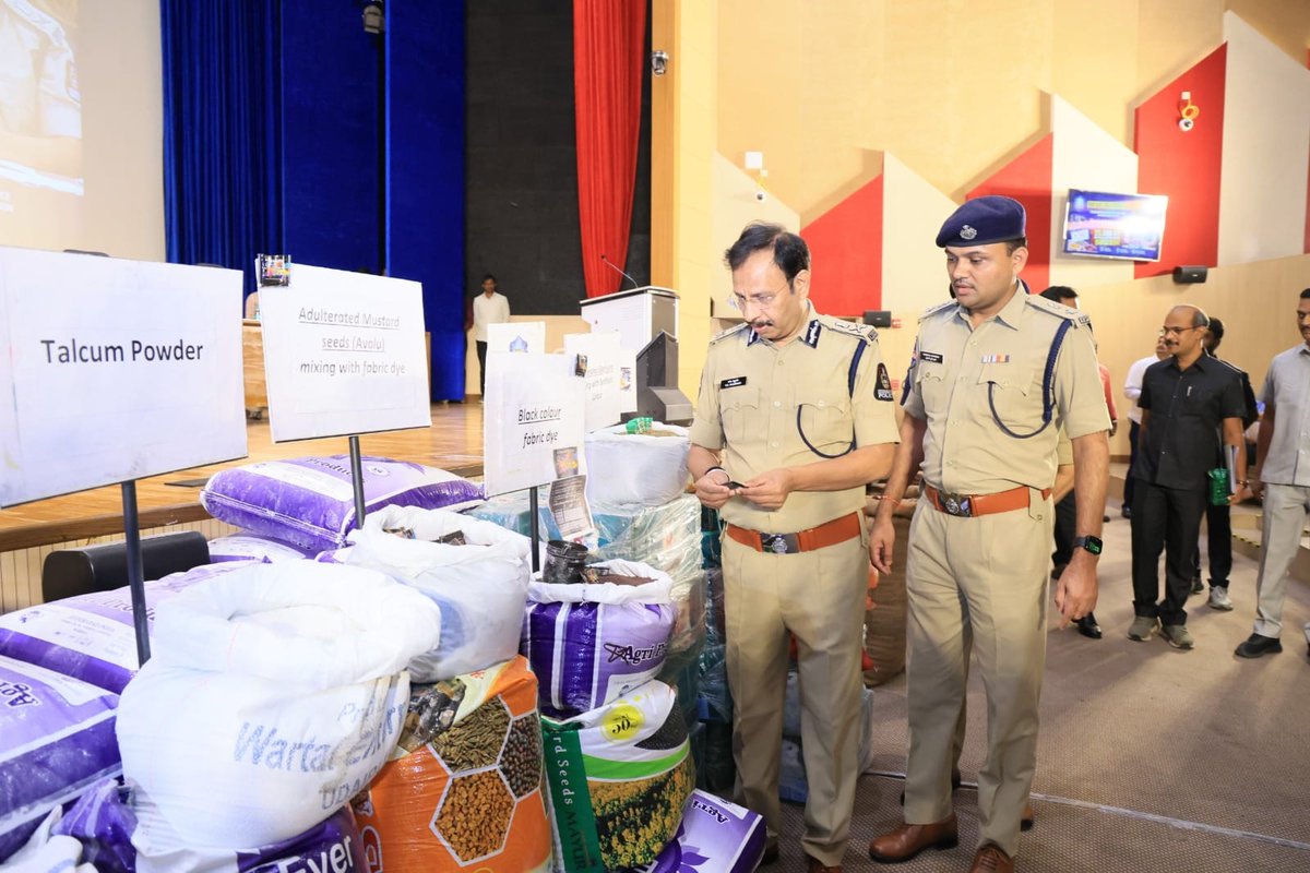 HFastHCP's tweet photo. 🚨 H-FAST Cracks Down on Large-Scale Spice Adulteration in Hyderabad 🚨

In a major operation to safeguard public health, H-FAST of the Hyderabad Police Commissioner's Task Force, in coordination with the GHMC Food Safety Team, conducted raids at 13 spice processing and trading establishments across the city.

The inspections uncovered the use of industrial synthetic colours, fabric dyes, talcum powder, oil, and other hazardous substances to adulterate mustard seeds, cloves, shahjeera, ajwain, jeera, and other spices, artificially enhancing their appearance, weight, and market value.

 Over 25 tonnes of adulterated spices intended for supply across Telangana and Andhra Pradesh were seized during the operation.

⚠️ Food adulteration using hazardous chemicals poses a serious threat to public health.

H-FAST maintains zero tolerance towards food adulteration and will continue strict enforcement to ensure safe food for the public.

#HFAST #HyderabadPolice #FoodSafety #StopFoodAdulteration #SafeFood #PublicHealth #GHMC #ZeroTolerance #SpiceAdulteration