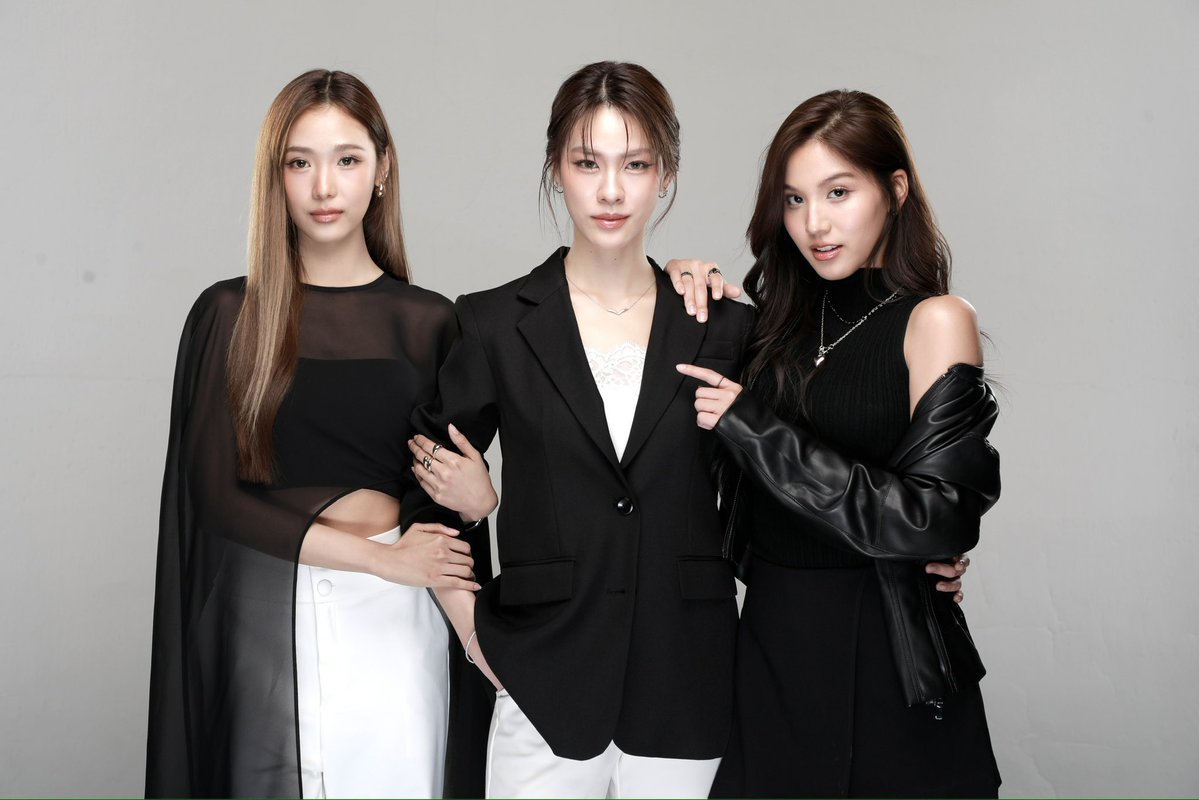 cnk_sun's tweet photo. จากวันนั้นที่หลายคนพูดว่าเหมือนเมียน้อย    วันนี้น้องคีย์เหมือนเมียหลวงแล้วนะคะ55555 https://t.co/YbI2zp76g0
