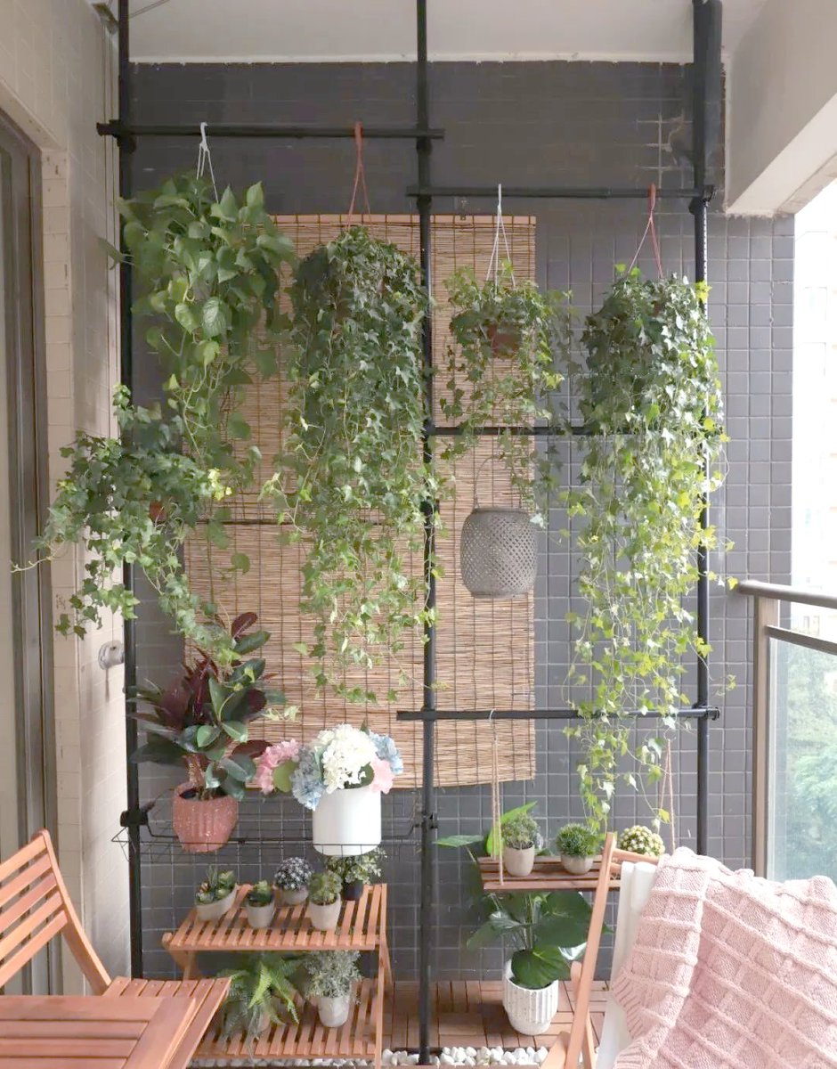 Hamza889900's tweet photo. DIY woven plant hanger made with old t-shirt fabric! Turn thrifted tees into home decor—eco u0026 cute, budget-friendly home update https://t.co/3qAPiNZfKs