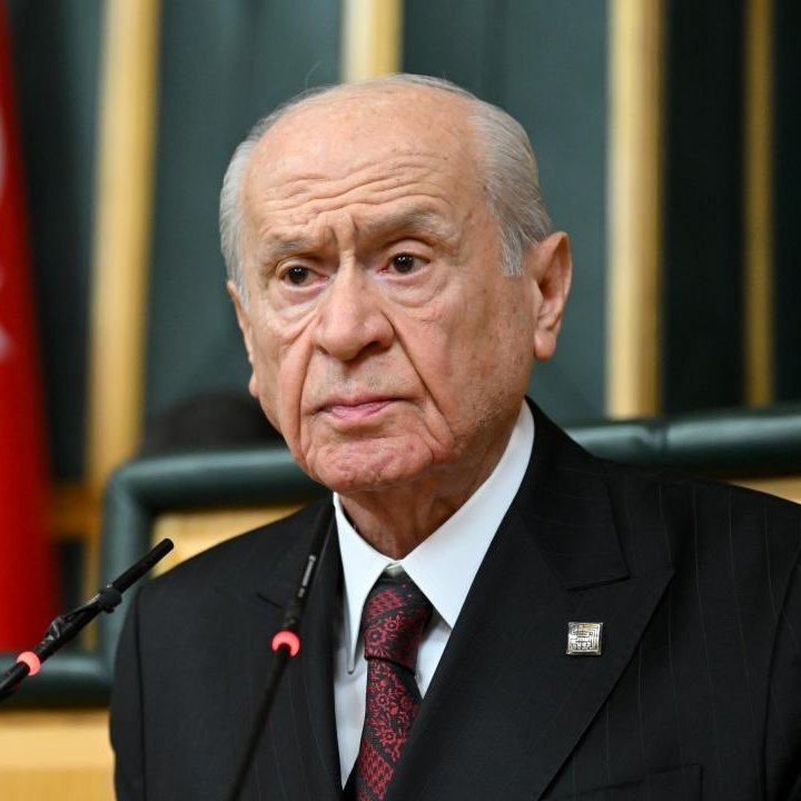 darkwebhaber's tweet photo. Devlet Bahçeli: Öcalan umuda, Ahmetler göreve, Demirtaş evine dönmelidir. https://t.co/1DosokNywR