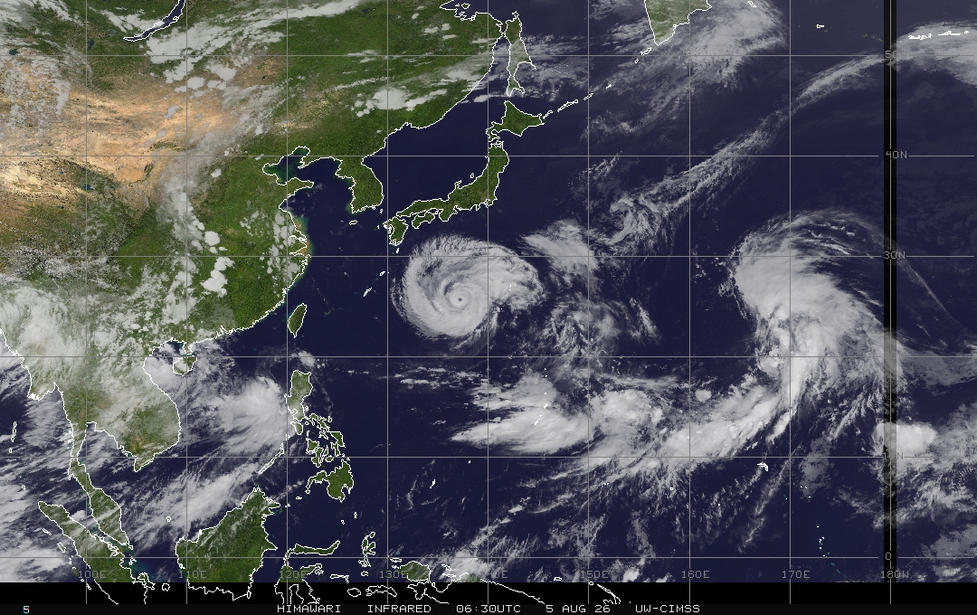 jnmet's tweet photo. A look at the active #WestPacific with Typhoon #Dolphin south of #Japan, TS #Kujira/#Mamay approaching #Luzon & a new tropical depression near #Wake Island. https://t.co/Q1FSMZSXAa