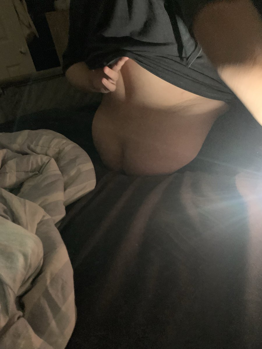 KefeSean75460's tweet photo. Couples around? https://t.co/R2KoUXhjz9