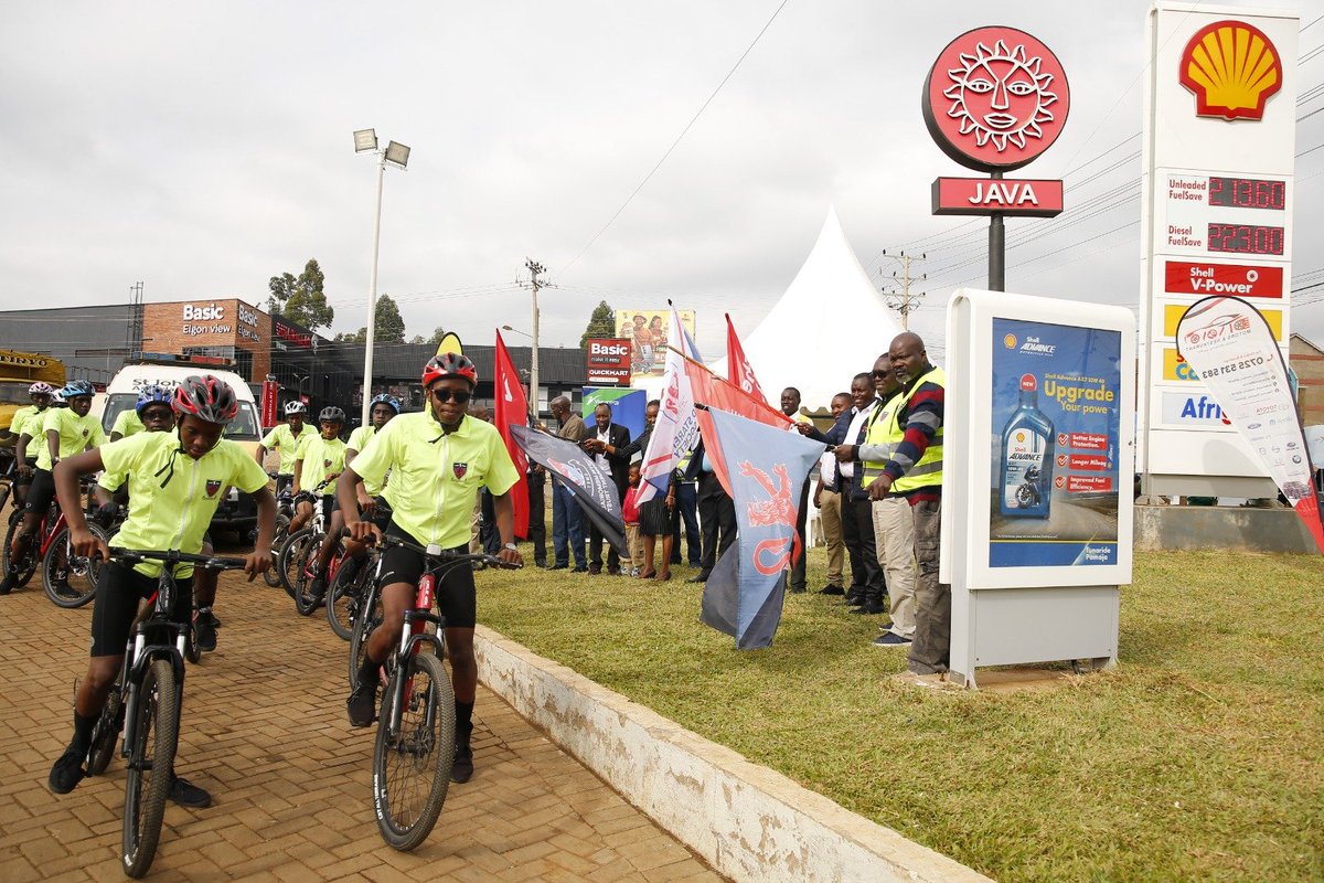 Starehe_Boys's tweet photo. ๐ด๐พโโ๏ธ Day 3 is underway!
The #GGMBikeathon team has rolled out from Eldoret and is heading to Awasi, covering 95km today. ๐
Support the ride:
๐ฒ Paybill: 949494
๐ Account: BIKE-A-THON
Every donation helps transform lives through education.
#PedalToEmpower #NatulengeJuu https://t.co/M3DpzT2IL6