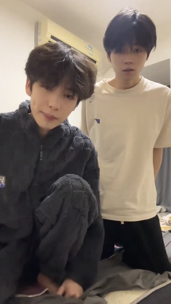 Yu_206720's tweet photo. 重庆男大🐧3302883072 https://t.co/YWZzJLgWLk