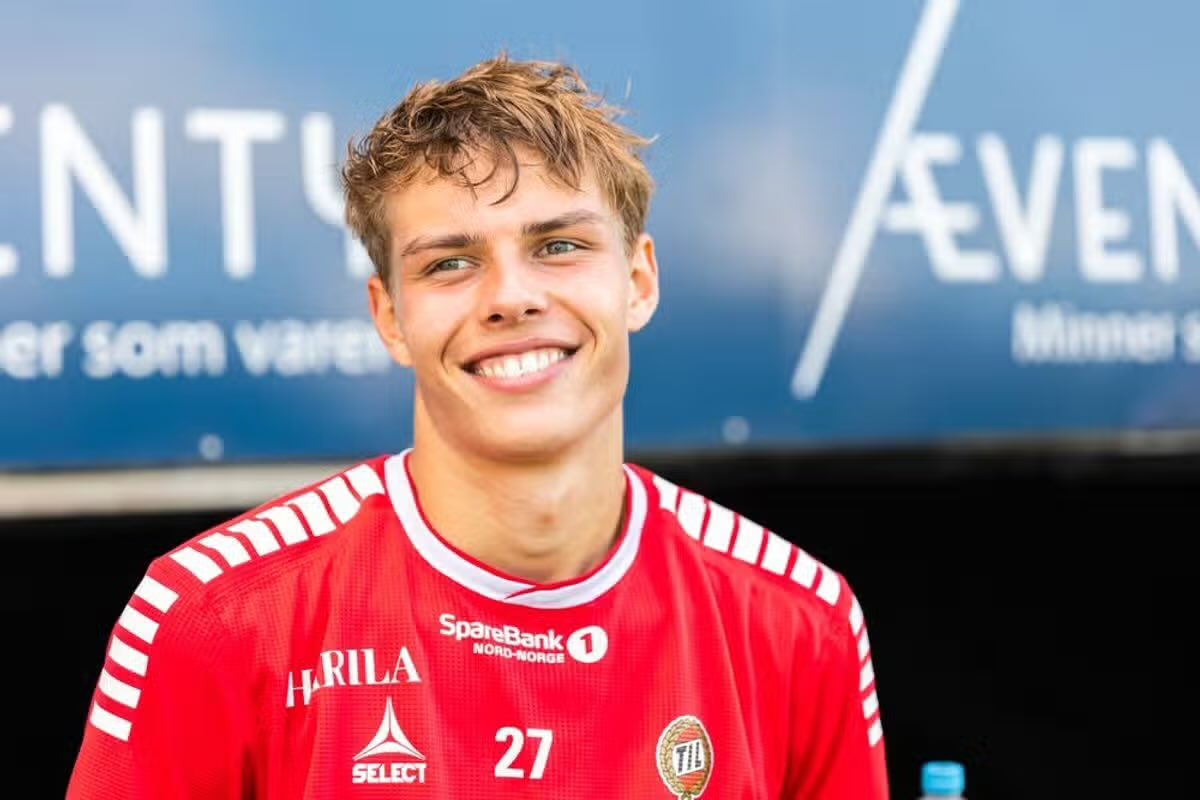 AnthonyRJoseph's tweet photo. UPDATE: Hull City are closing in on the signing of Tromso midfielder Jens Hjerto-Dahl.
One source has told @SkySportsNews that a deal in the region of £10m has been agreed by the clubs.
The Norway U21 international has completed a medical and is due to finalise the paperwork on his move today.
Hjerto-Dahl had been the subject of interest from Cardiff City and Rangers.
(w/@SkySports_Tim)