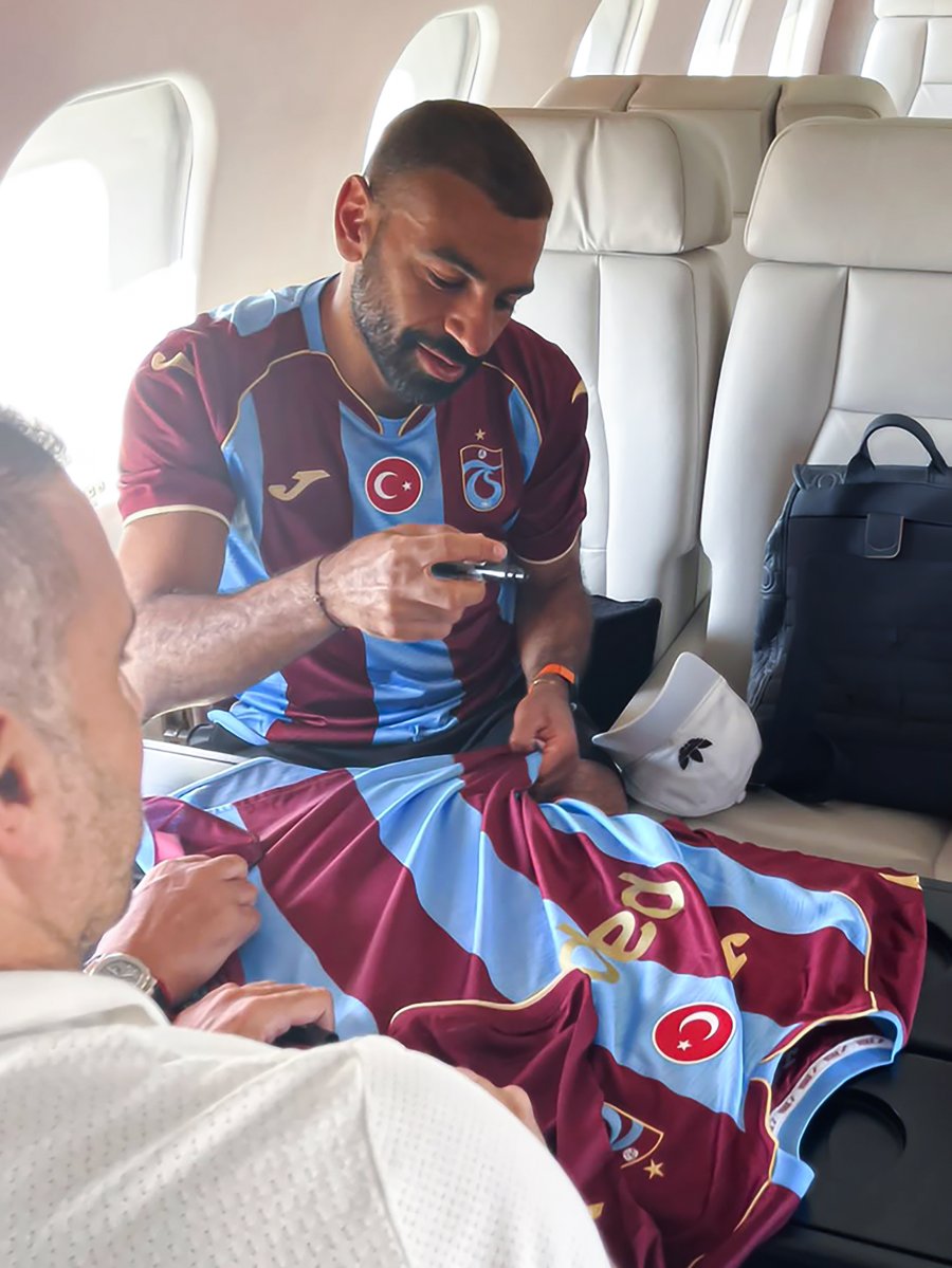 Trabzonspor's tweet photo. 𝐒𝐚𝐥𝐚𝐡 𝐌𝐨𝐝𝐞: ON 🔥 https://t.co/mqi1DLa9DH