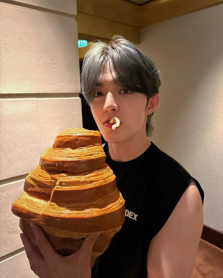 leialmw_'s tweet photo. [DAY 4] ꒰ᐢ. .ᐢ꒱₊⁺⊹

hi! looking for interactive #moots 

— she/her | filo
— multistan (carat, engene, coer)
— not new to #stantwt &amp; #kpoptwt 
— any fandom is welcome 

♡ / ↻ is highly appreciated https://t.co/tt38SNTLtk
