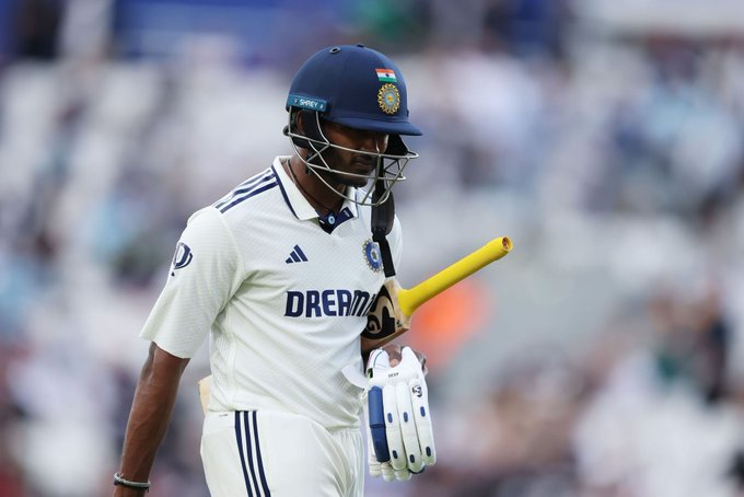 kahanibollyki's tweet photo. 3 players who can bat at No.3 for Team India in Sai Sudharsan's potential absence in SL vs IND 2026 1st Test ft. Devdutt Padikkal
#saisudharsan #DevduttPadikkal #SLvIND #kbke #TestCricket #Galle #cricketnews
Follow : @kahanibollyki For More Update https://t.co/iy4na536xs