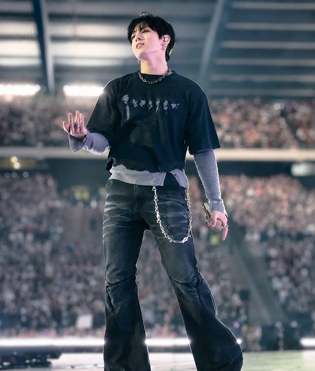 beefzax_'s tweet photo. ㅤ          This Jimin                       This Jungkook https://t.co/XbxtIW2M2Y