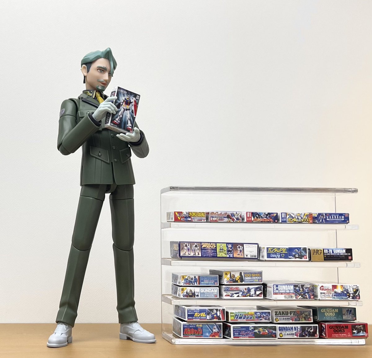 ctbnBF90's tweet photo. フィギュア用に作りました、「箱」。 https://t.co/i7KemQkl6F