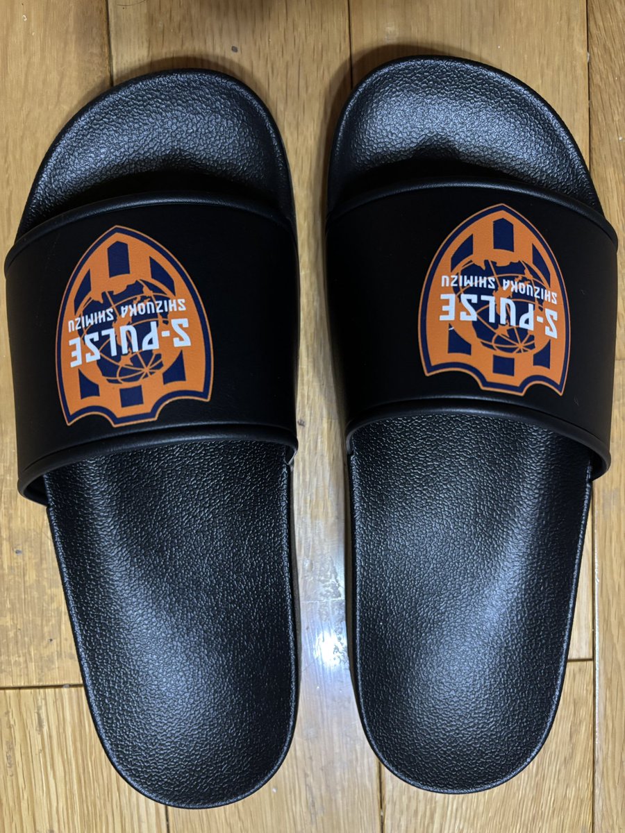SPAkkii's tweet photo. これで普段使用の足元も固めて、開幕準備完了👌
どんなスタメン、システムでミシャ名古屋を攻略し魅了するサッカーを見せてくれるのか、もうワクワクです🧡
#spulse #エスパルス #しまむら https://t.co/8HBaWKOeXg