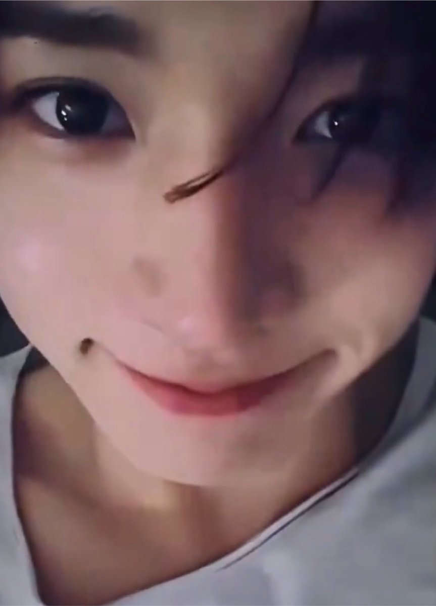 evvapink's tweet photo. Hi  🥺🥹 https://t.co/tREGTo8R5z