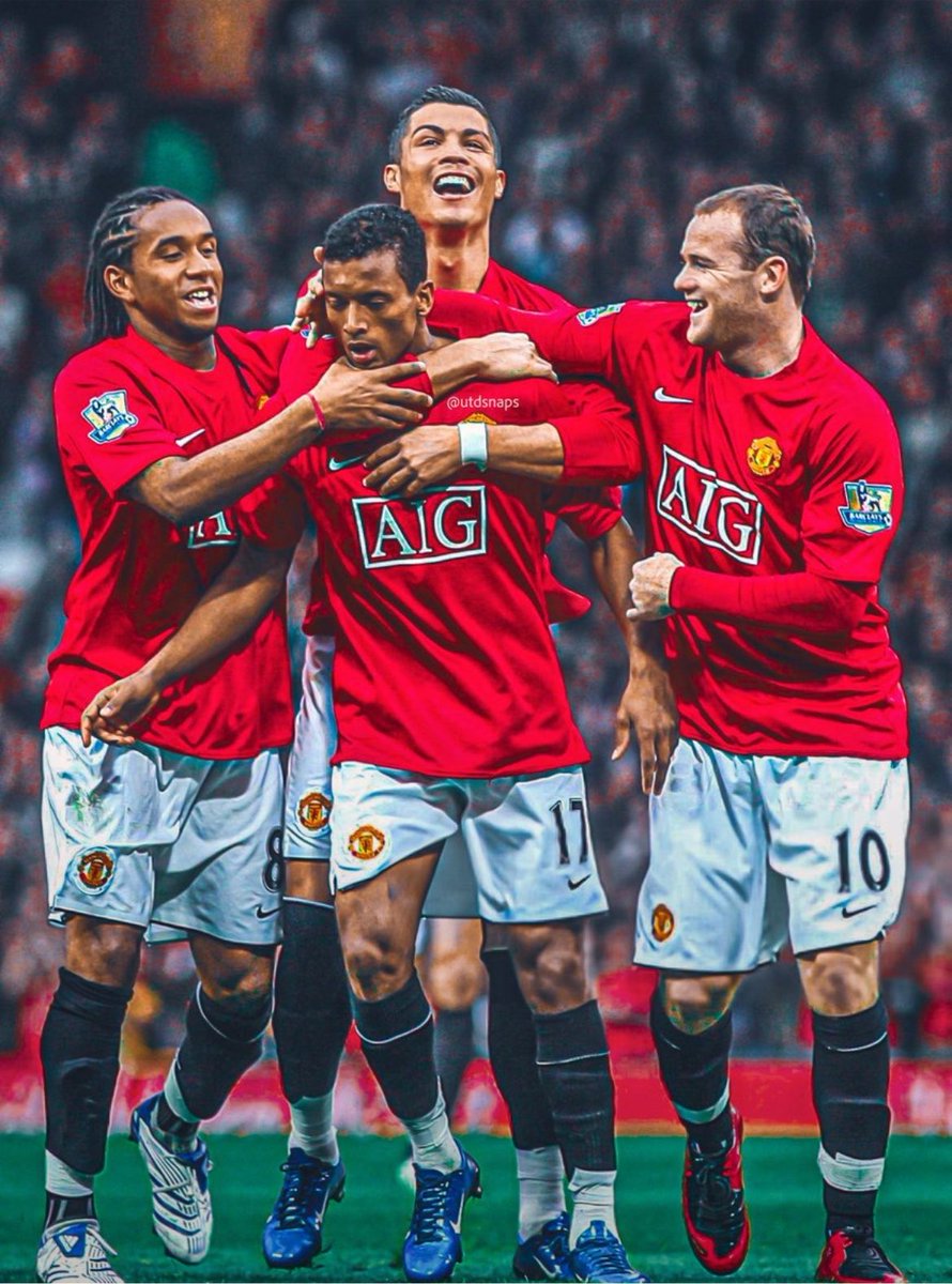 Tiimi__'s tweet photo. MANCHESTER UNITED GATHER HERE ❤️
Then                                                Now https://t.co/Sq5RjgbHlL