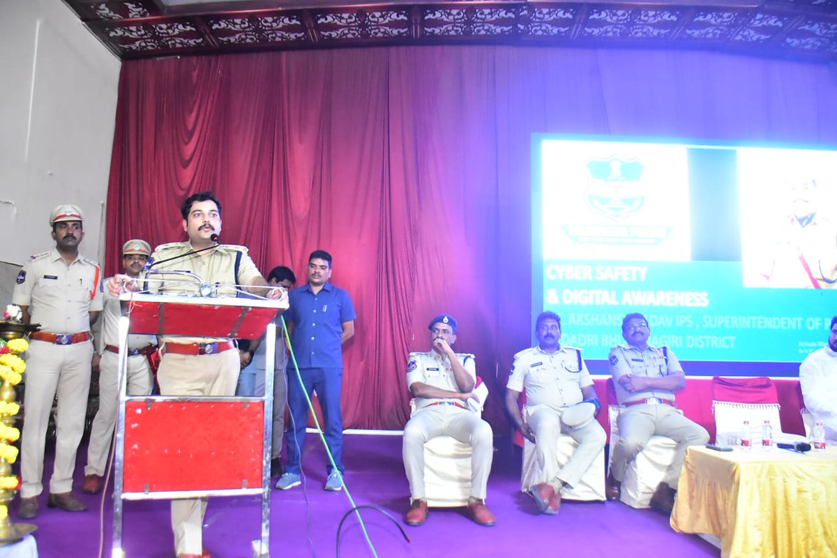 SPyadadri's tweet photo. సురక్షా కా తిరంగా 🇮🇳 | సైబర్ అవగాహన కార్యక్రమం

  '' క్లిక్ చేసే ముందు ఆలోచించండి – ఆగండి,  పరిశీలించండి, సురక్షితంగా ఉండండి''. 🛡️📱

                               ➖ఎస్పీ శ్రీ అక్షాన్ష్ యాదవ్ ఐపిఎస్  

🔹సురక్షా కా తిరంగా కార్యక్రమంలో భాగంగా యాదాద్రి భువనగిరి పోలీసుల ఆధ్వర్యంలో విద్యార్థులు, పట్టణ ప్రజలకు సైబర్ నేరాలు, ఆన్‌లైన్ మోసాలు మరియు సురక్షిత డిజిటల్ వినియోగంపై అవగాహన కల్పించేందుకు ప్రత్యేక సైబర్ అవగాహన కార్యక్రమం నిర్వహించారు.
🔹 కార్యక్రమానికి యాదాద్రి భువనగిరి జిల్లా ఎస్పీ శ్రీ అక్షాన్ష్ యాదవ్ IPS ముఖ్య అతిథిగా హాజరై సైబర్ భద్రత ప్రాముఖ్యతను వివరించారు.
🔹 ప్రముఖ సైబర్ & ఫోరెన్సిక్ నిపుణులు, SyTech Labs Pvt. Ltd. CEO శ్రీ సందీప్ ముదల్కర్ అత్యంత సమగ్రంగా, ఆసక్తికరంగా PPT ప్రజెంటేషన్ ద్వారా సైబర్ నేరాలపై అవగాహన కల్పించారు.
🔹 సైబర్ నేరగాళ్లు ప్రజలను ఎలా మోసం చేస్తారో వివరించేందుకు లైవ్ డెమోస్ మరియు ప్రాక్టికల్ ప్రయోగాలు నిర్వహించారు.
🔹 OTP మోసాలు, ఫిషింగ్ లింకులు, నకిలీ కాల్స్, సోషల్ మీడియా మోసాలు, ఆన్‌లైన్ ఆర్థిక మోసాలు తదితర సైబర్ నేరాలపై విద్యార్థులు, పట్టణ ప్రజలకు అవగాహన కల్పించారు.
🔹 లైవ్ డెమోస్ ద్వారా అనుమానాస్పద లింకులు, మెసేజ్‌లు, కాల్స్‌ను ఎలా గుర్తించాలి, వాటి బారిన పడకుండా ఎలా జాగ్రత్త వహించాలో వివరించారు.
🔹 కార్యక్రమంలో ప్రదర్శించిన అవగాహన వీడియోలు మరియు PPT ప్రజెంటేషన్ ప్రజలు సైబర్ నేరాల నుంచి తమను తాము రక్షించుకోవడానికి ఎంతగానో ఉపయోగపడతాయి.
 🔹 ప్రతి ఒక్కరూ అప్రమత్తంగా ఉండి, తమ వ్యక్తిగత మరియు ఆర్థిక సమాచారాన్ని రక్షించుకోవాలని యాదాద్రి భువనగిరి పోలీసులు సూచించారు.
#SurakshaKaTiranga #CyberAwareness #CyberSafety #CyberCrime #StayAlert #ThinkBeforeYouClick #YadadriBhuvanagiriPolice #DigitalSafety #bhongir