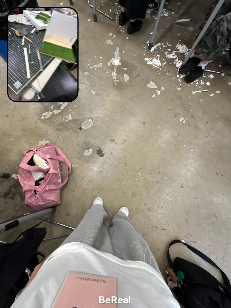 mil___17's tweet photo. 아자잣 https://t.co/APw5LD2MYn