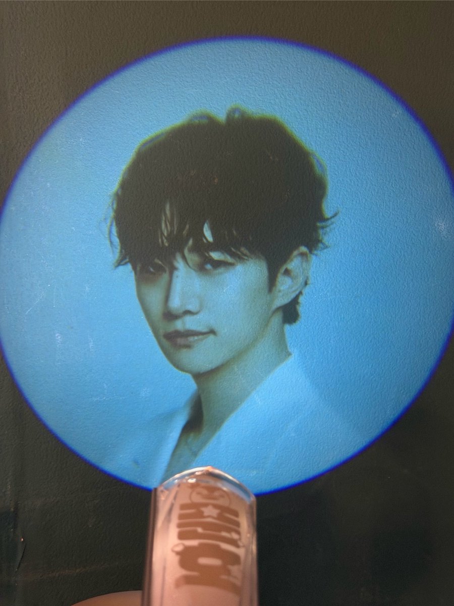 letmedo_it's tweet photo. 오자마자 봉꾸부터! 넘무 잘생김 🥹 https://t.co/pVOJJTisNA