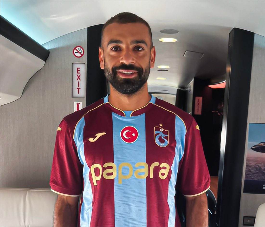 PolymarketFC's tweet photo. 🚨 BREAKING! 🤯

Mohamed Salah wearing his new Trabzonspor shirt. 🇪🇬💫 

ℹ️ @yagosabuncuoglu https://t.co/CojIb0K69g