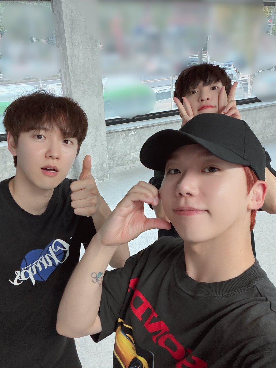 FAVE1_official's tweet photo. 【#FAVE1】

⌒ ― ⌒                  ⊹⠀­­
(　･(ｪ)･)     ⋅           ㅤ  ₊ㅤ˚ ㅤ⋅
/　    ⌒ヽ𓈒   ꒰FC先行チケット本日締切꒱
人＿__つつ

 Summer Mini Fan Meeting
⭐Break Time⭐
🗓️ 2026.08.23
📍 PLUSWIN HALL 大阪
🔗 https://t.co/2isbWq5ubh

懐かしいダンスも…🫪
振り付けも確認完了✔️

#페이브원 #록현 #종환 #혁진